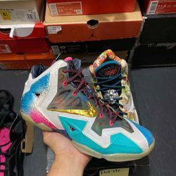 Lebron 11 size 10 VNDS