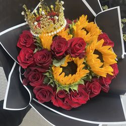 25 Roses Bouquet W/sunflower 
