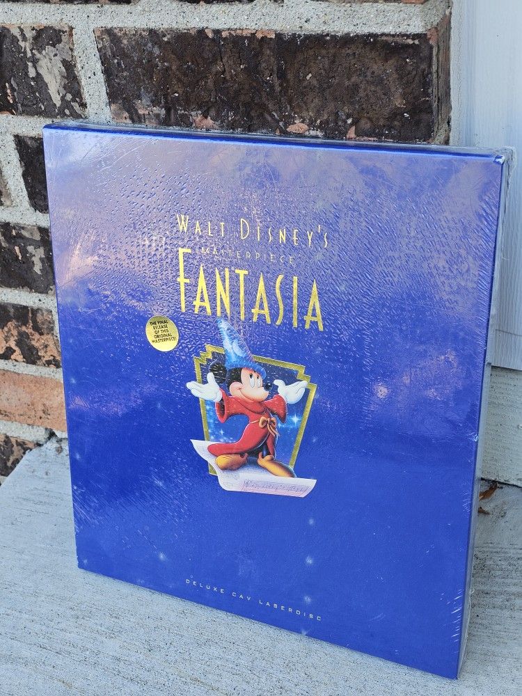 Walt Disney Masterpiece Fantasia Limited Deluxe Commemorative Edition Disney Collectible