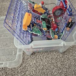 Electronic Snap Circuits