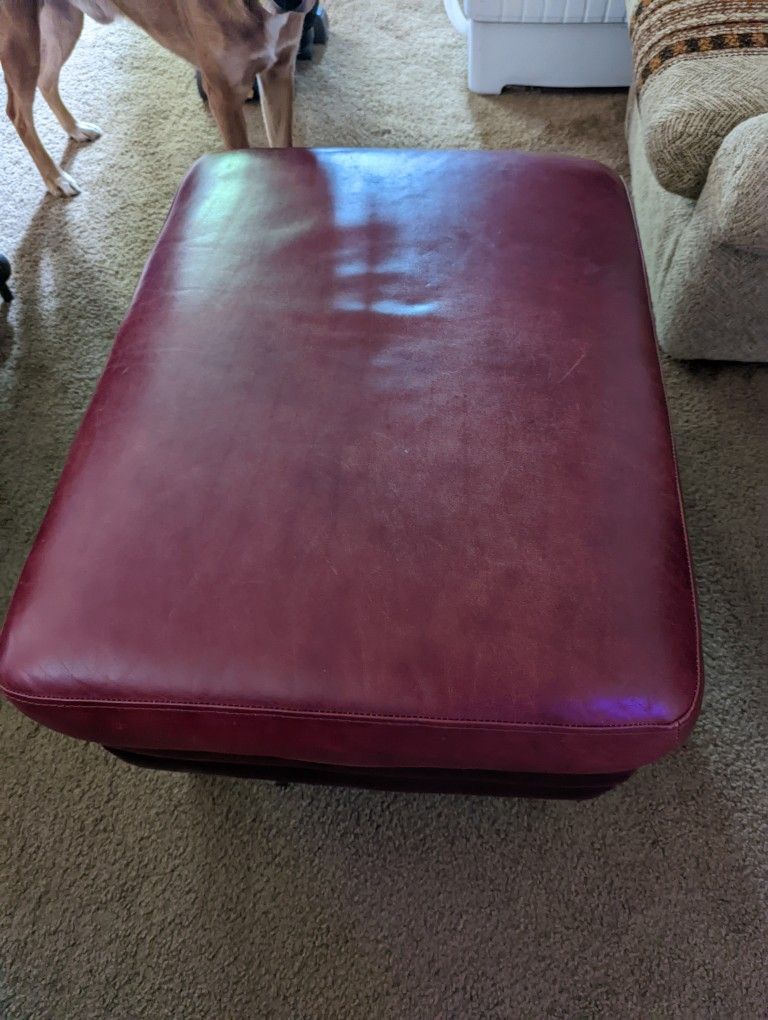 Bassett Upholstery Leather Ottoman