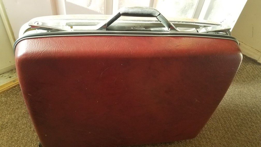 Suitcase Good Condition $8.00