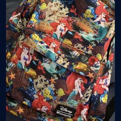 Backpack little mermaid 🧜‍♀️ ♥️😍LOUNGEFLY