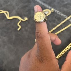 Gold Ring 