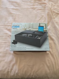 Modern Basics Men's Charging Station