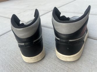 Jordon 1 Mid Shadow Gray
