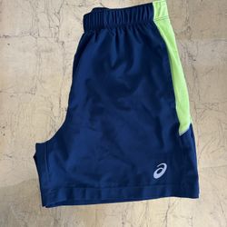 Oasis Men’s Shorts Elastic Waist 1 Zipper Pocket, Size Small ; Never Wear