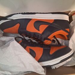 (Negotiable‼️) Jordan 1 Low SP Champ Colors University 