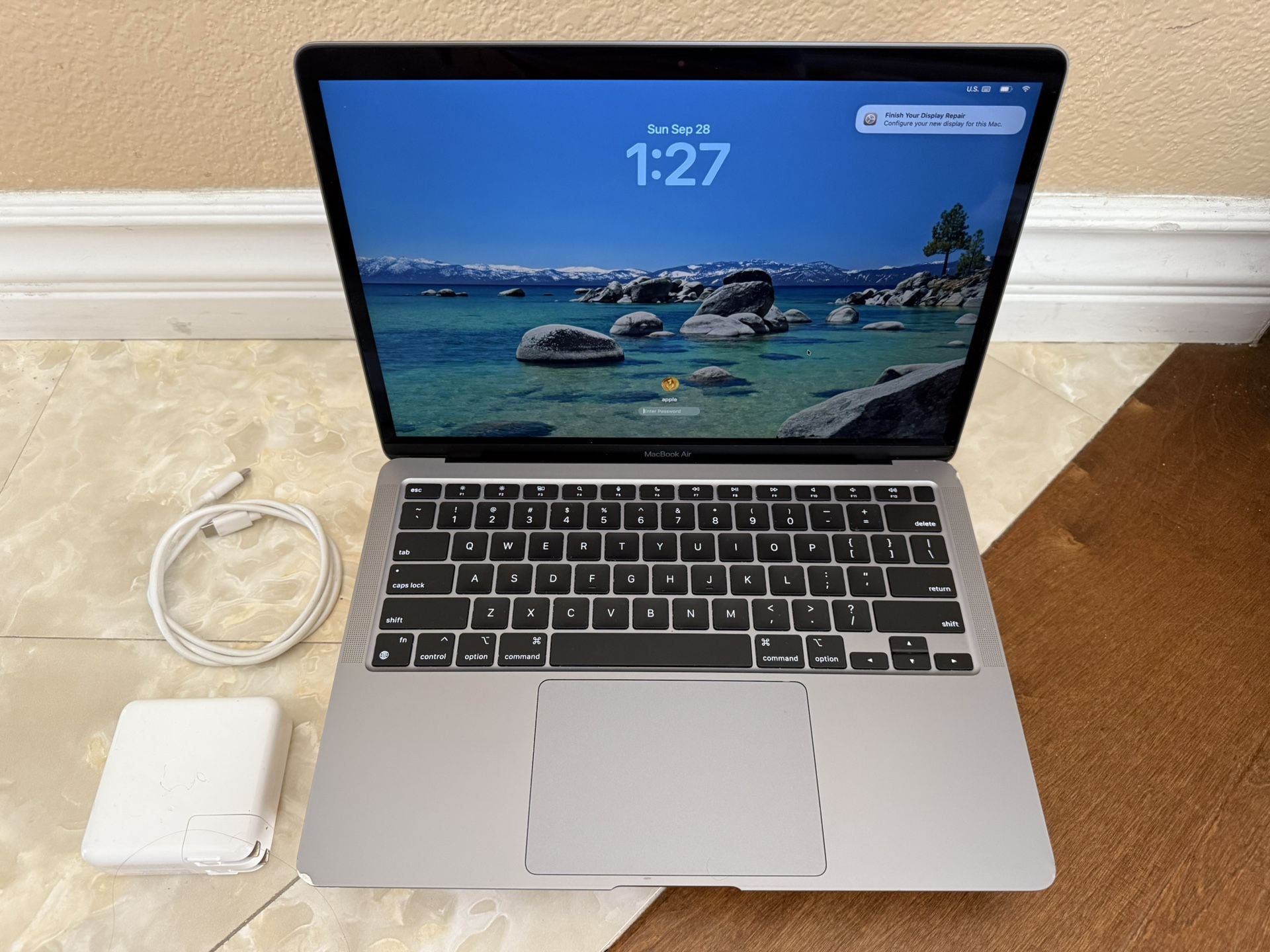 MacBook Air 2020 M1 8G