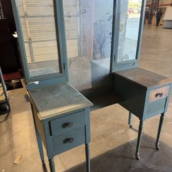 Antique Vanity With Adjustable Glass