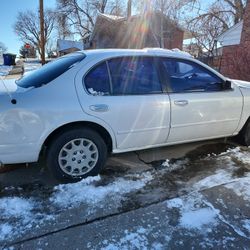 1997 Nissan Maxima GLE 