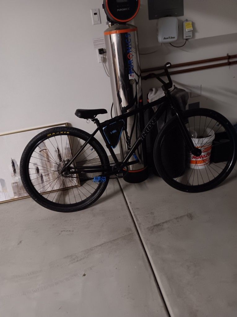 Throne Bike