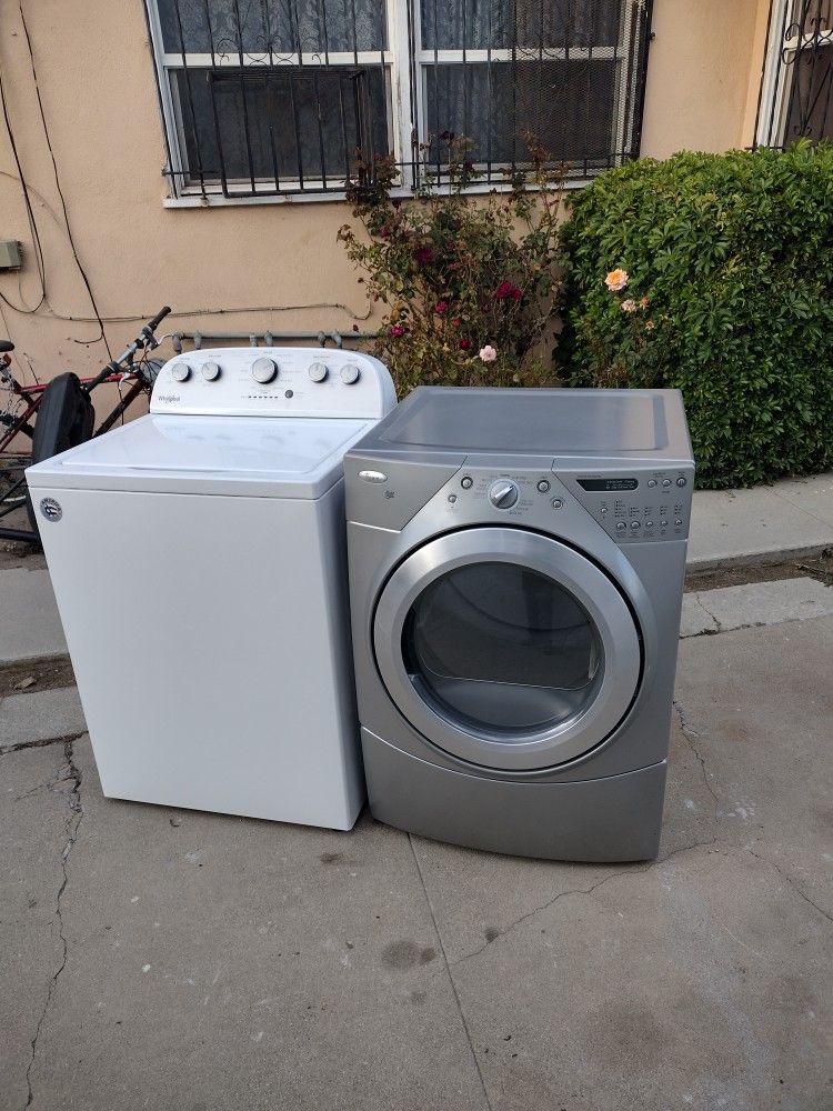 Washer And Gas Dryer 