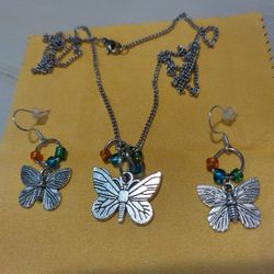 Butterfly Necklace And Earrings Set 