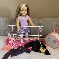 Isabelle - American Girl Doll