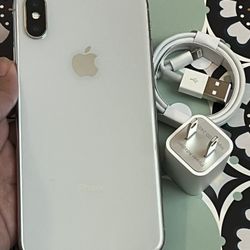 IPhone X (64gb) White UNLOCKED