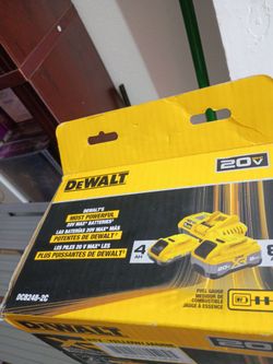 DEWALT 20V MAX Battery & Charger Combo DCB248-2C