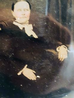 Antique Portrait tintype Photograph Seated Woman