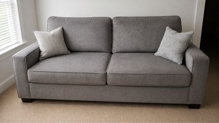 Ashley Altari Queen Memory Foam Sleeper Sofa – Like New