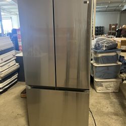 STAINLESS STEEL SAMSUNG REFRIGERATOR 