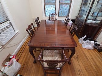 Mahogany Dining Table with 6 Chairs