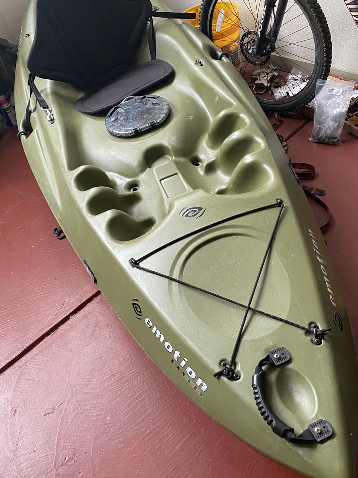 10’ Fishing Kayak With 96” Angler Paddle