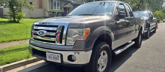 Ford F-150 Extended Cab Pickup Truck
