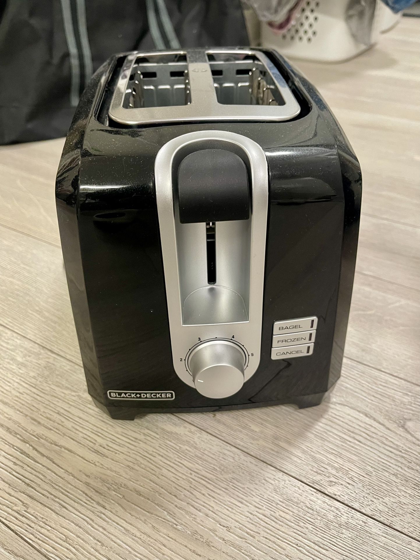 BLACK+DECKER 2-Slice Extra Wide Slot Toaster