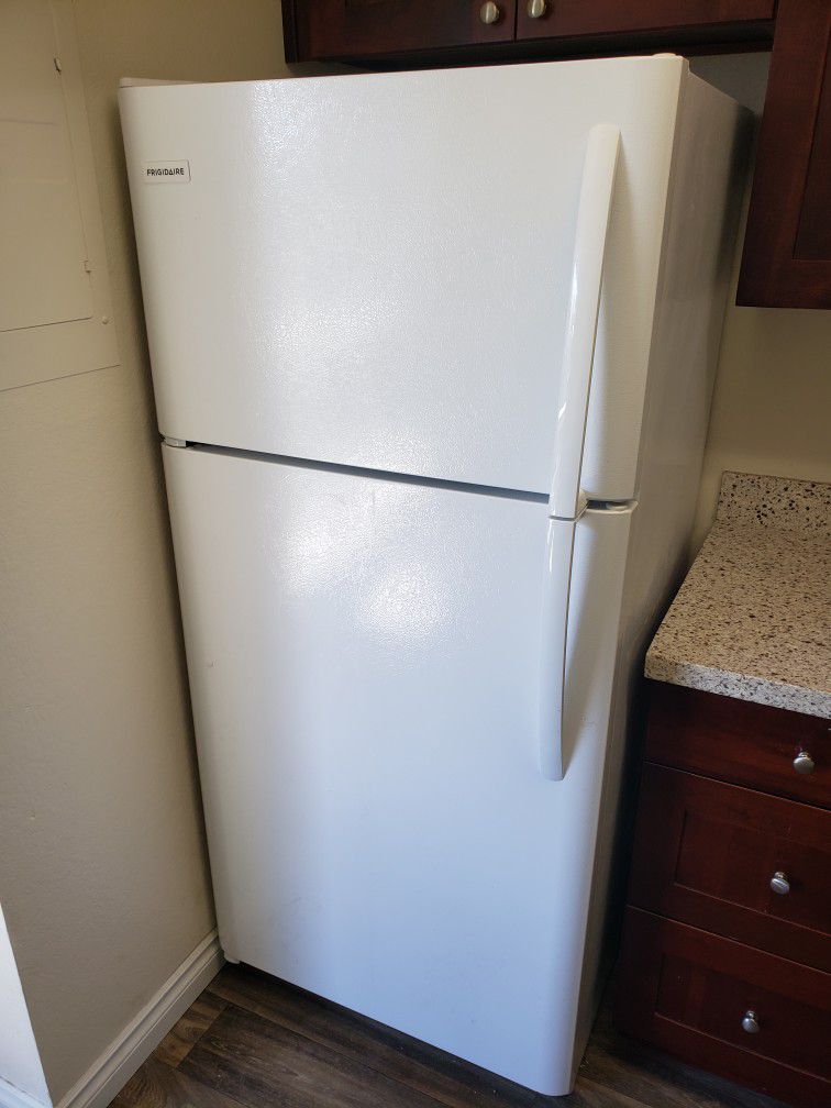 Frigidaire 30 By 30 66 Tall $100