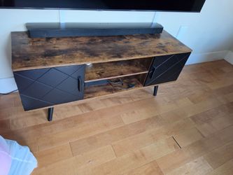 Free tv stand!