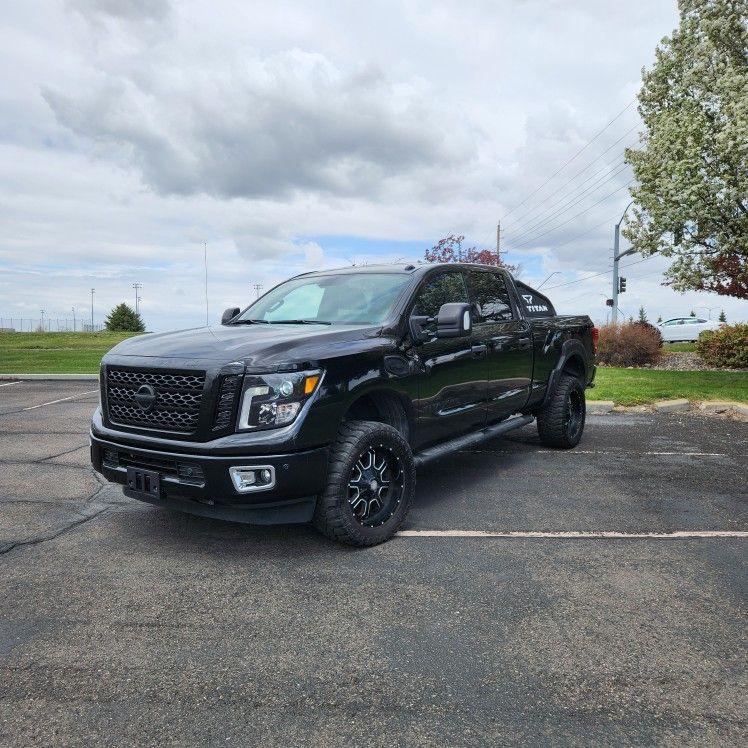 2018 Nissan Titan