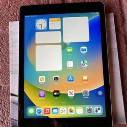 9.7 inches Apple iPad Gen 6 128Gb WiFi + Cell Gray Model A1893 with iOS 17.7.8 Ready to Use 
