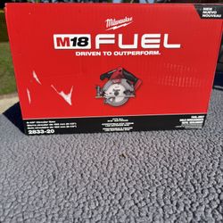 Milwaukee Circular Saw M18