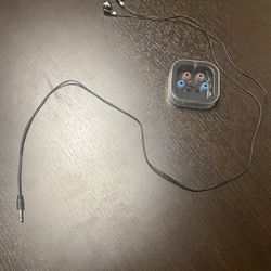 Black Earphones 