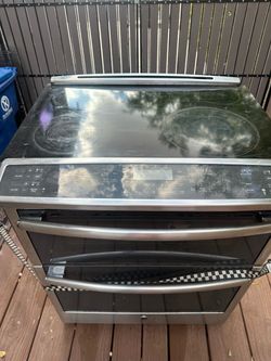 Free GE electric stove