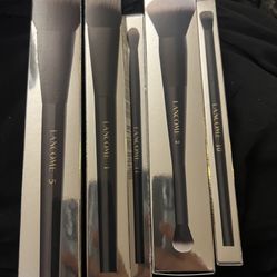 Lancome Paris Makeup Brushes 