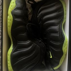 Nike Air Foamposite One  Size 10.5 in Men