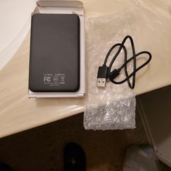 iiip P/N 16114 Portable Android Phone Charger 