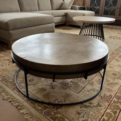 Seriya Coffee Table