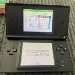 Nintendo DS Lite