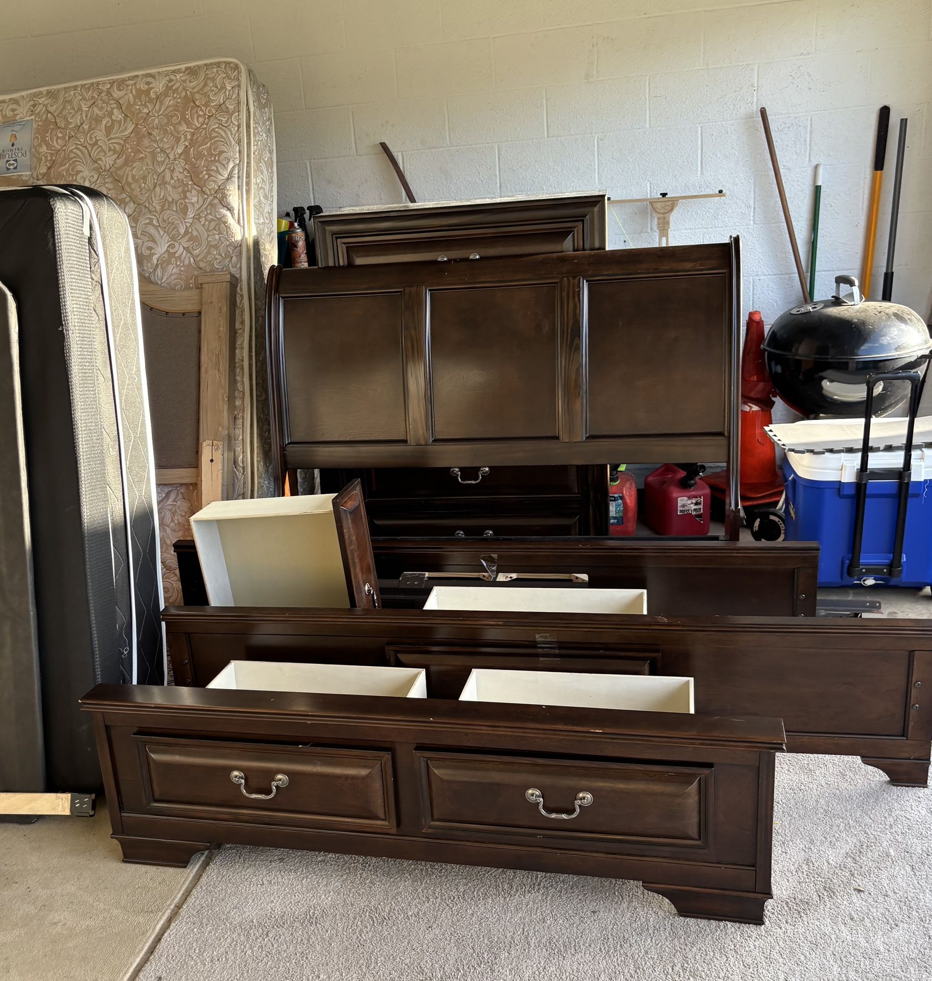 Full Size Bedroom Set With Mattress