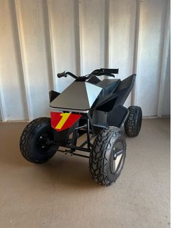 TESLA CYBER QUAD MOTORCYCLE