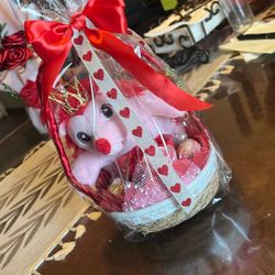 Valentines Basket With Enteral Roses