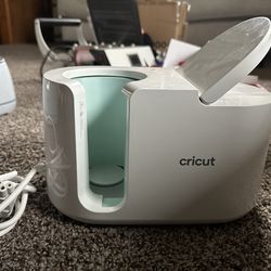 CRICUT mug press
