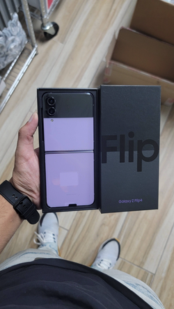 Samsung Galaxy Z Flip 4 5G