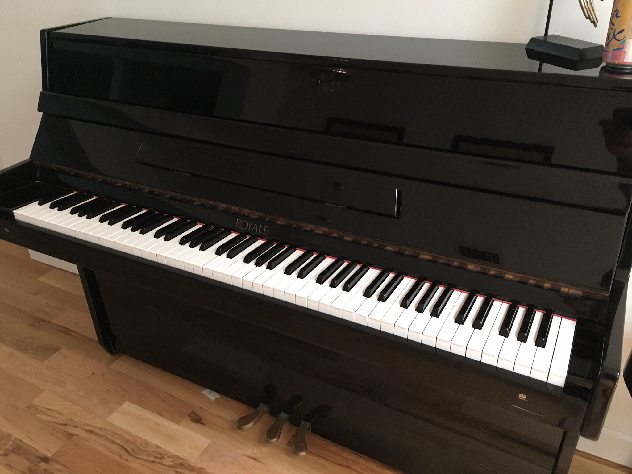 Upright Piano - Royale / Daewoo - for sale