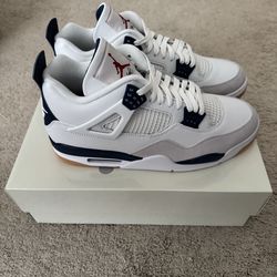 Jordan 4 SB Navy Size 13