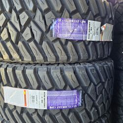 (4) 37x13.50r22 Predator M/T Tires 37 13.5 22 Inch MT 12-ply F Rated 