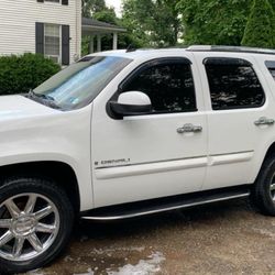 2008 GMC Yukon Denali Sport 