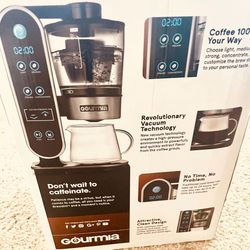 Classic Furniture Heston Table 2 Chairs 36in .Cherry